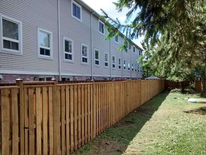 Ordinary Fence 1 - Residential Fences Toronto - The Pro Man Inc